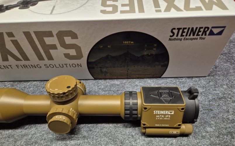 Puškohled Steiner M7Xi 2,9-20x50 IFS s osnovou MSR-2 coyote brown